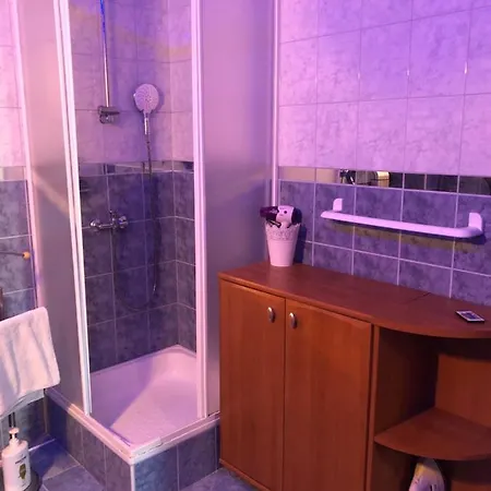 Appartamento Emy Apartman Kehidakustány